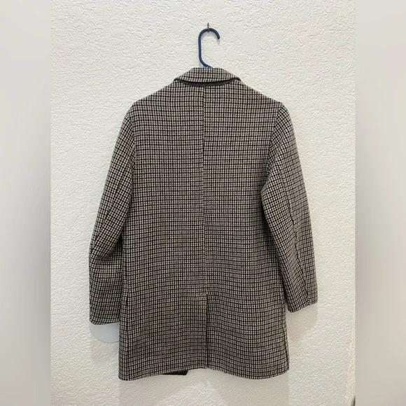 Zara Houndstooth Black, Cream, and Brown Coat - Picture 4 of 6